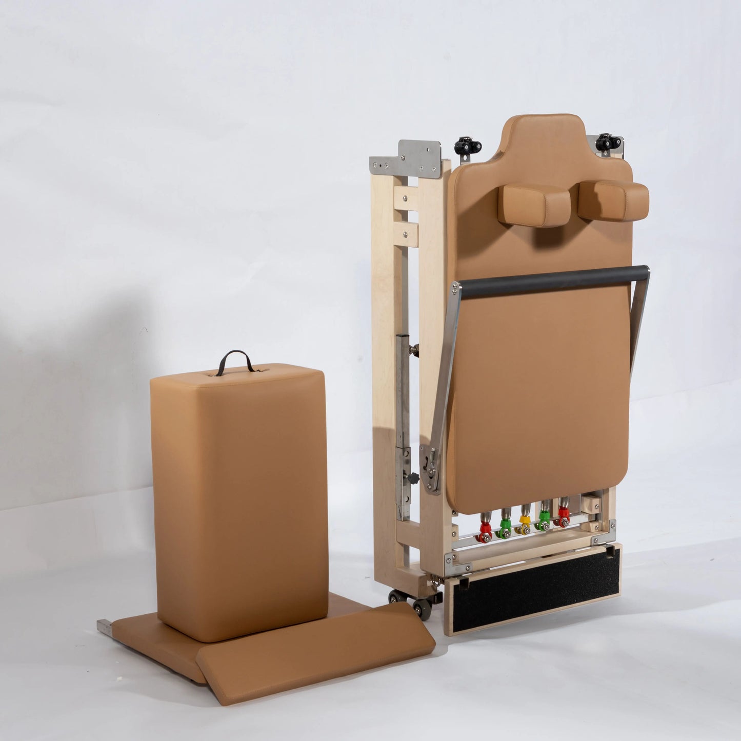 Machine multi usage en bois, pliable. Pilate  ///   Multi-purpose wooden machine, foldable.  Pilates