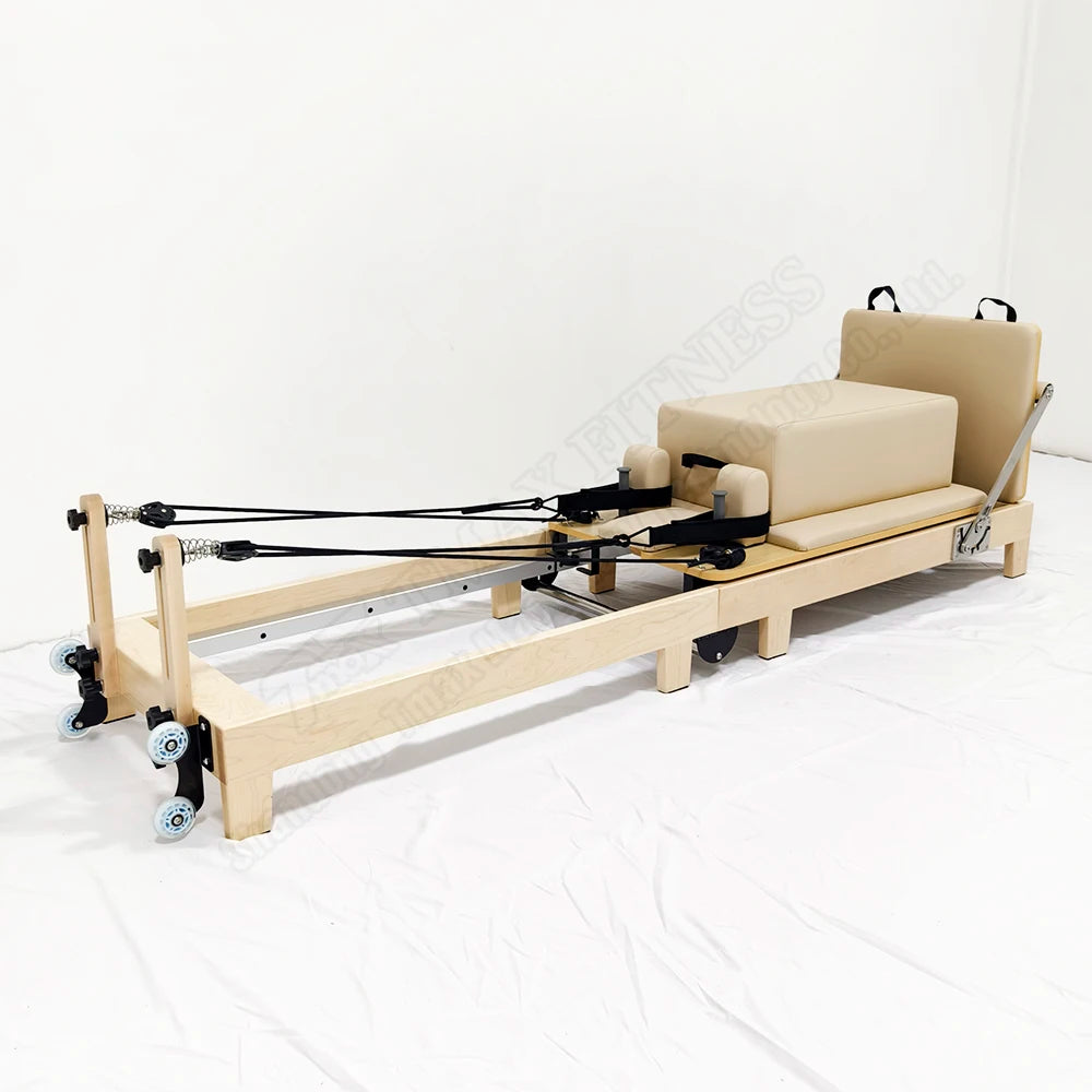 Machine multi usage en bois, pliable. Pilate  ///   Multi-purpose wooden machine, foldable.  Pilates