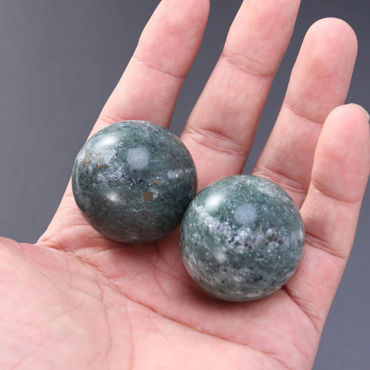 Balles anti-stress (Jade) Médecine chinoise, méditation, exercices des mains.   ///   Stress Balls (Jade) Chinese Health Meditation Exercise Hands