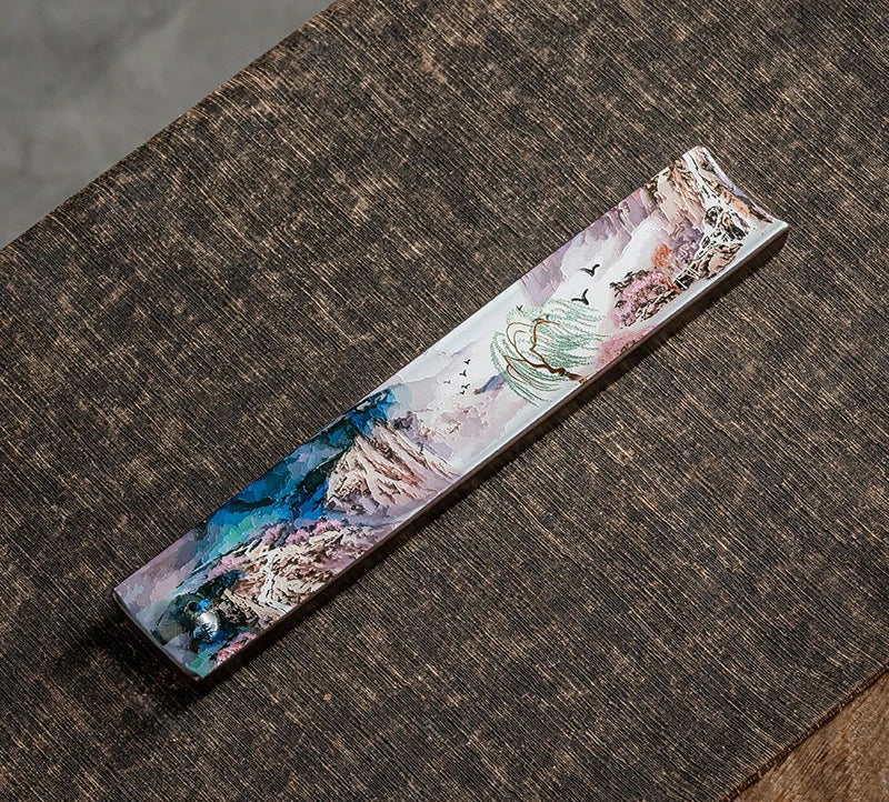 Porte encens en céramique.   ///   Ceramic incense base