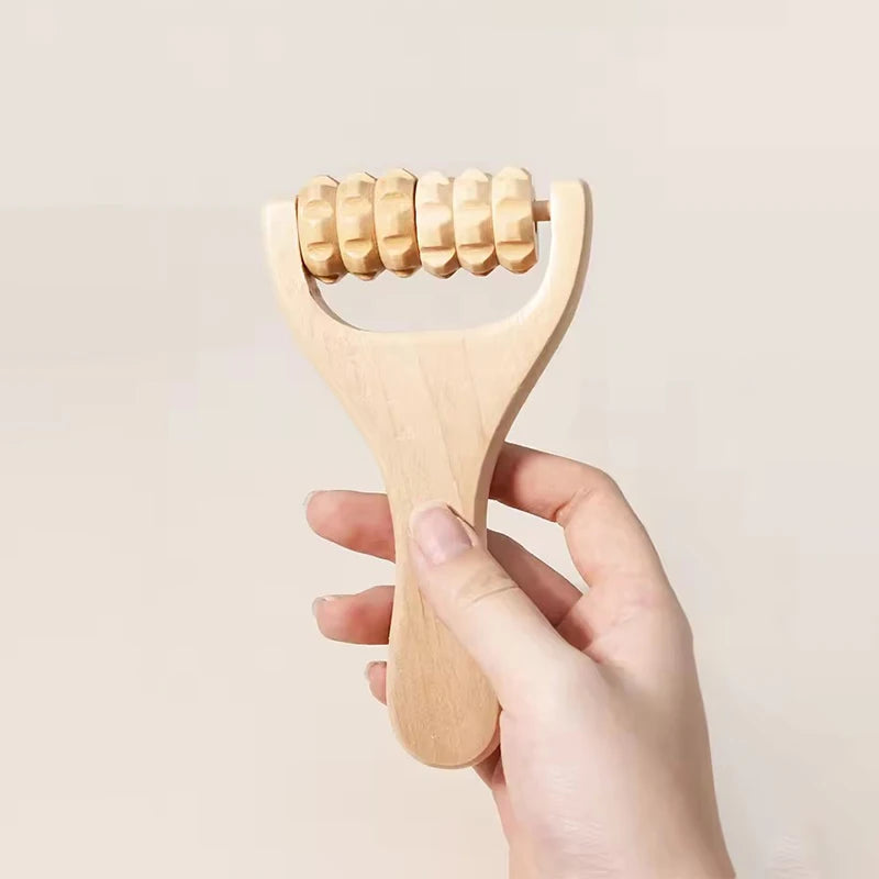 Rouleau de massage en bois pour tout le corps.   ///   Body wooden rolling massager