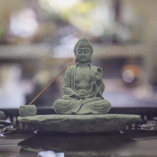 Statue porte encens de Buddha pour la méditation.   ///   incense statue for meditation