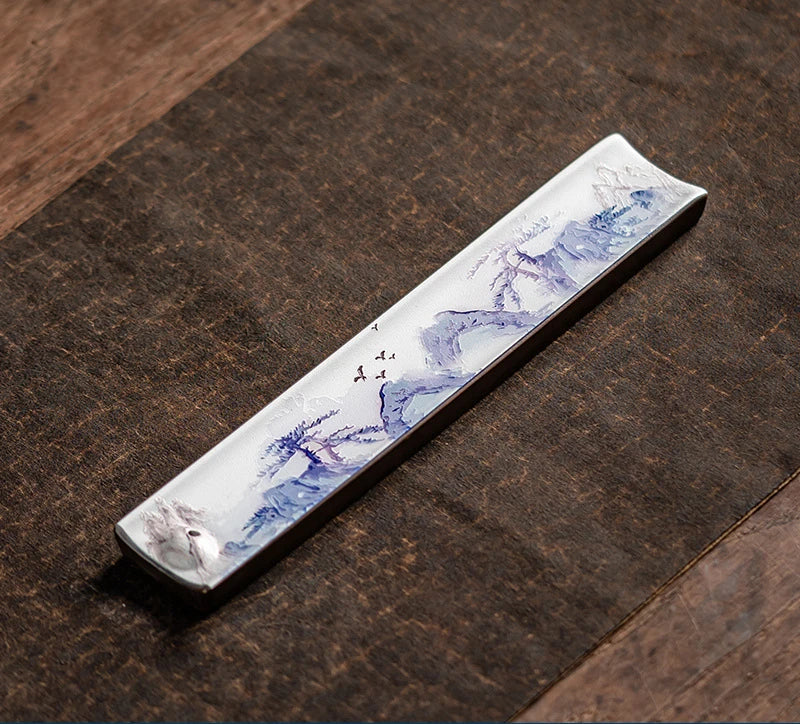 Porte encens en céramique.   ///   Ceramic incense base